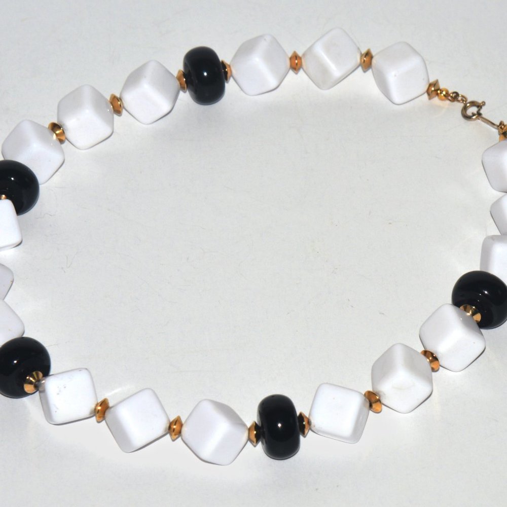Vintage Napier Chunky White &Black Beaded Necklace